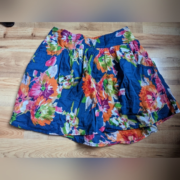 American Eagle Floral Skirt - Picture 1 of 4